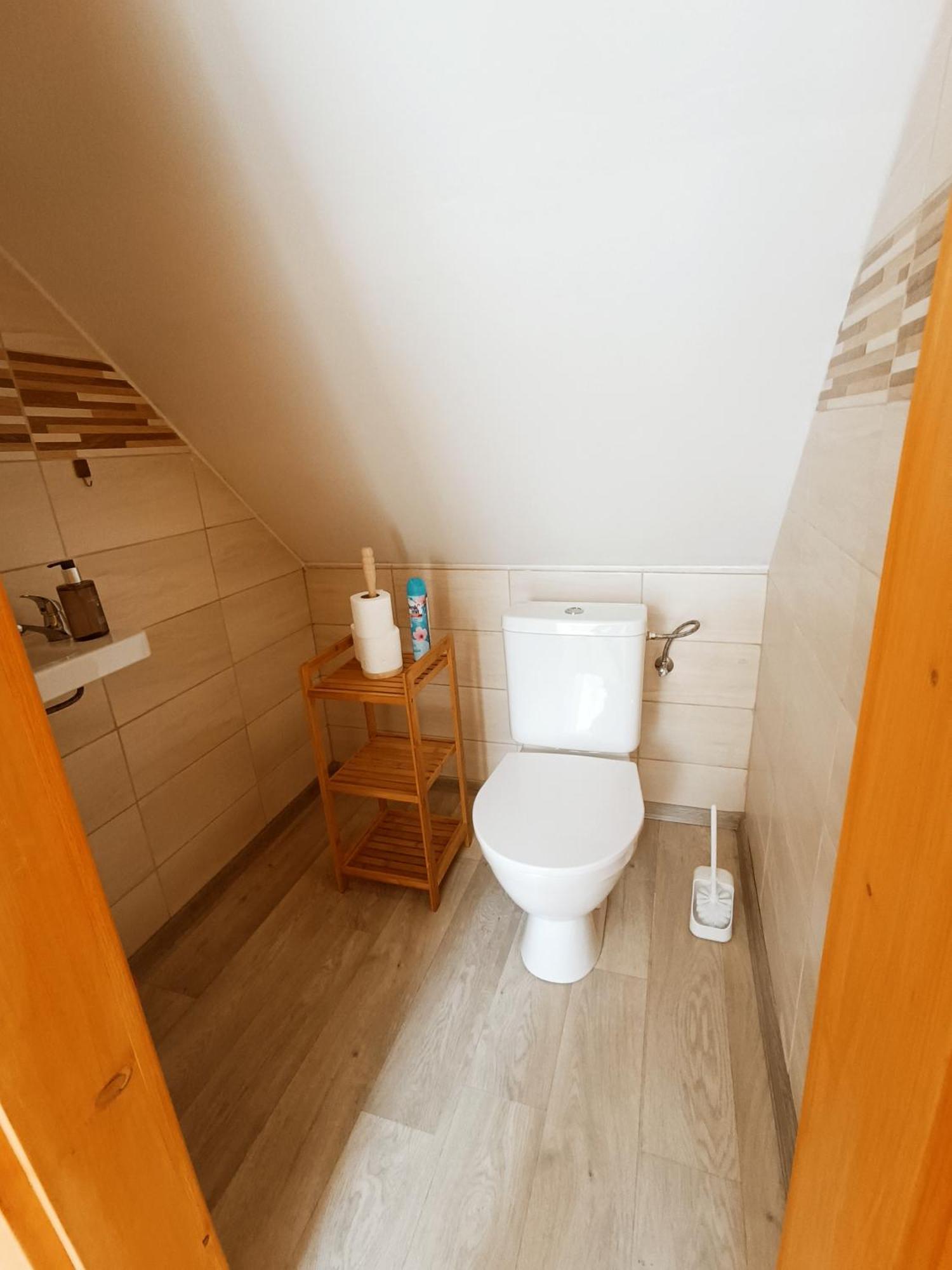 Klidna Lokalita Na Kraji Lesa, Cely Dum S Uschovnu Kol Villa Nova Bystrice Exterior photo